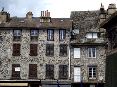Vieilles maisons, Mauriac, Cantal 