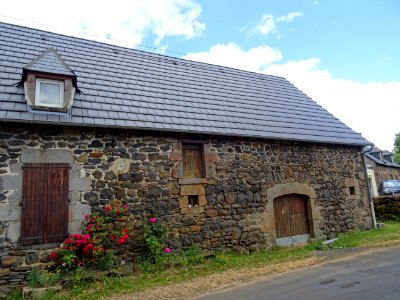 Ancienne grange, Tougouse, Cantal 