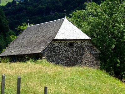 Une ancienne maison, peu après Thiézac, Cantal 