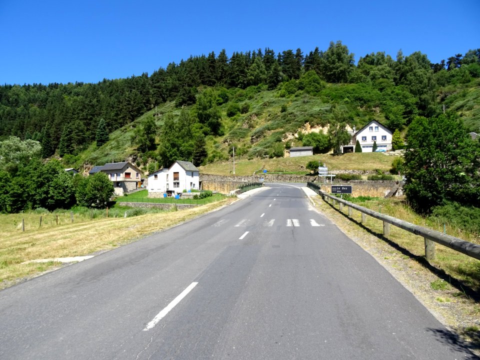 Rivière Le Bès à Saint-Juery, Lozère photo