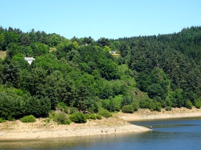 Lac du Barrage du Grandval, Cantal 