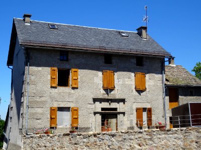 Maison où j'ai demandé et reçu de l'eau, Fridefont, Cantal… 