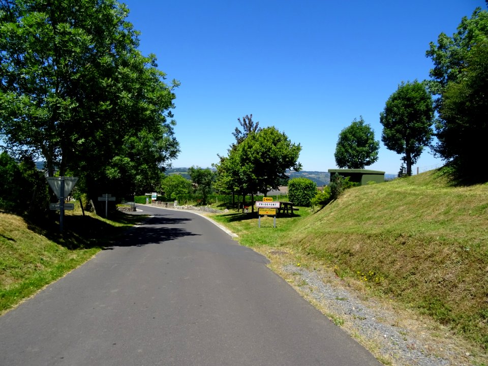 Arrivée à Fridefont, Cantal 