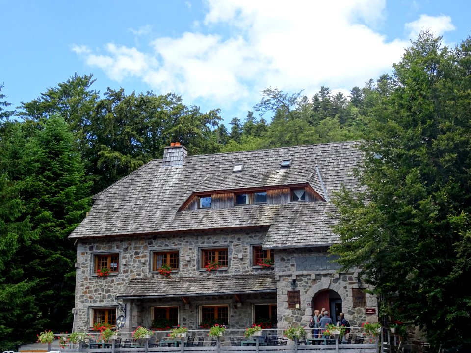 Hotel restaurant auberge, col du Font de Cère, Cantal 