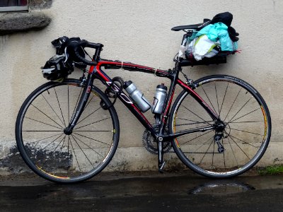 Le vélo chargé, mais pas trop ... 