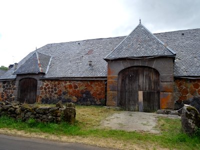 Ancienne grange, Tougouse, Cantal 