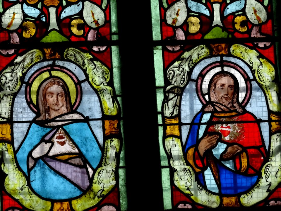 Vitraux, église Saint-Thyrse, Anglards-de-Salers, Cantal 
