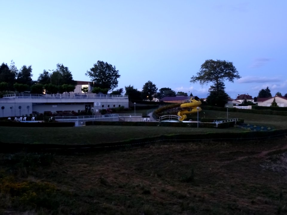 Piscine municipale de St Mamet la Salvetat, Cantal 