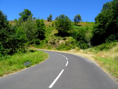 Sur la D13, après Saint-Martial, Cantal 