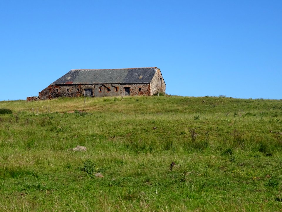 Buron avant le Col de Montirargues, Cantal 