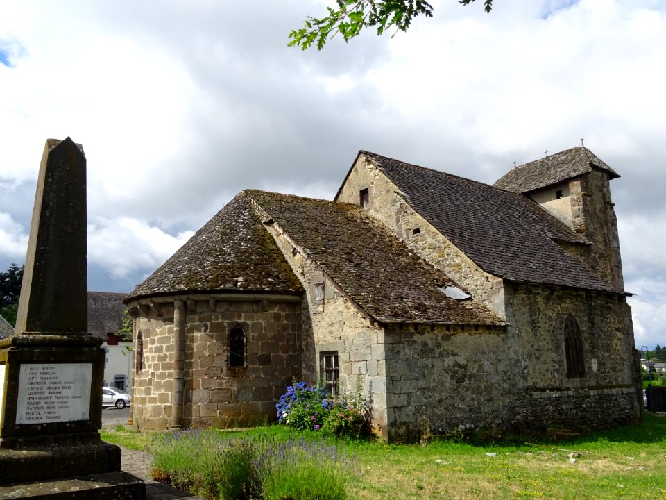 Eglise St-Laurent, Le Vigean, Cantal 