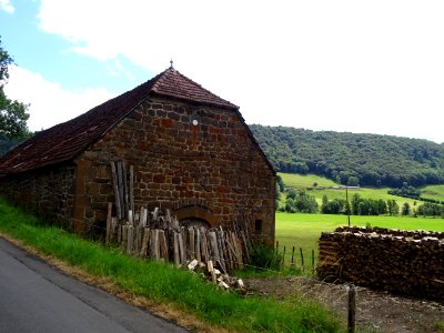 Ancienne grange, Clédart, Cantal 