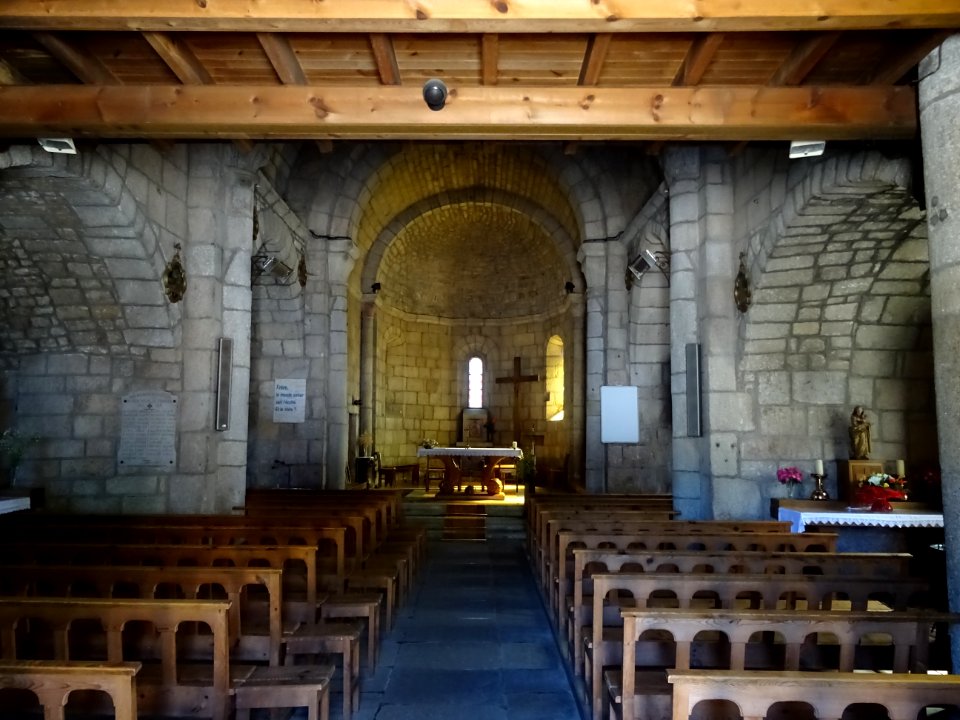 Nef, église romane Notre-Dame de Fournels, Fournels, Lozèr… 