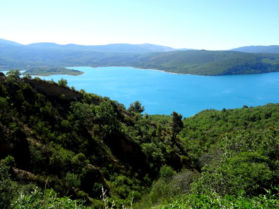 Lac de Ste-Croix, limite entre le Var et les Alpes de Haut… 