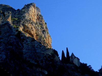 Falaises et chapelle Notre-Dame-de-Beauvoir, Moustiers-Sai… 