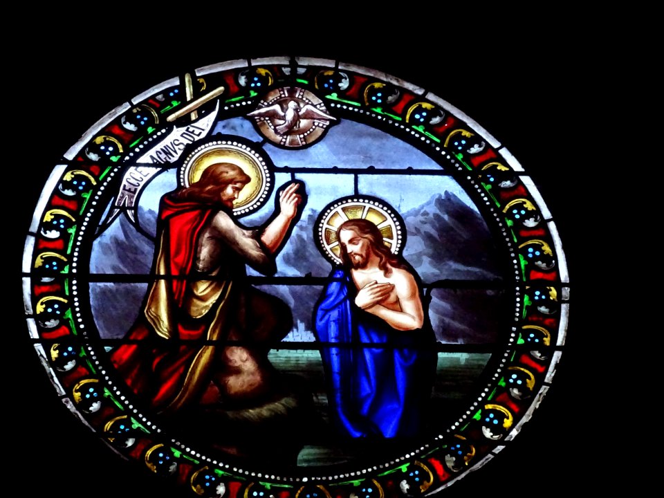 Vitrail, église Notre-Dame-de-l'Assomption, Moustiers-Sain… 