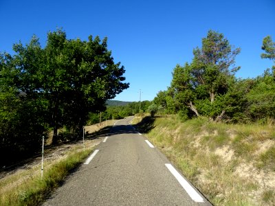 Petite route juste avant les Salles-sur-Verdon, Var 