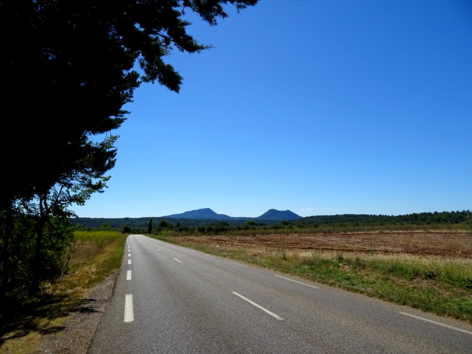 Sur la route D554 entre Varages et Tavernes, Var 