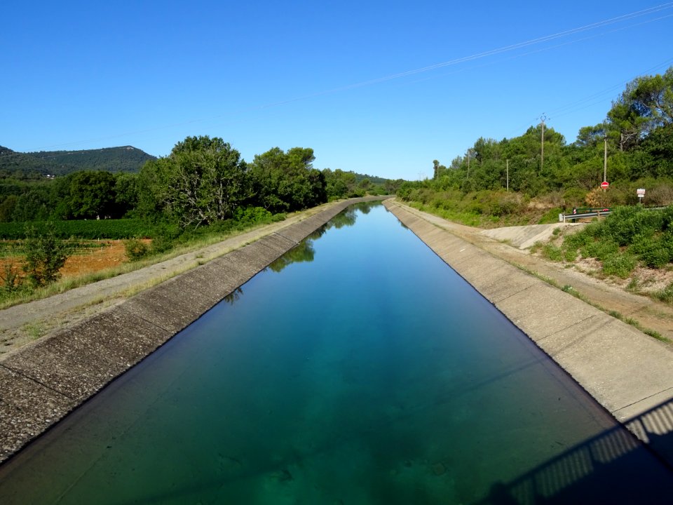 Canal de Provence, avant Saint-Maximin-la-Sainte-Baume, Va… 