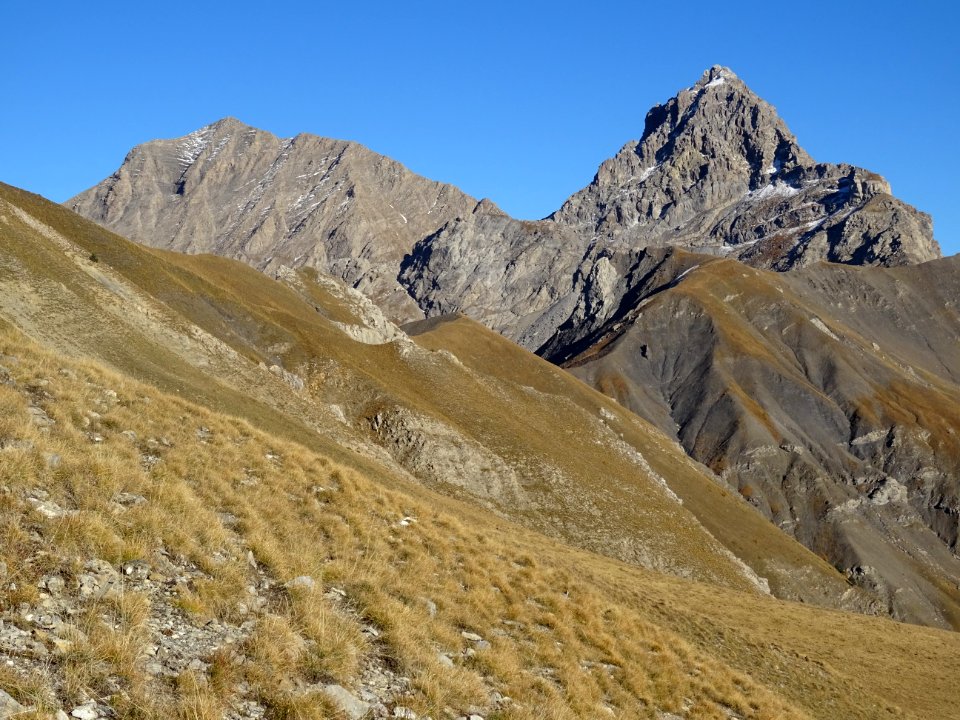 Depuis le Col des Olettes, le Pouzenc et la Montagnette 