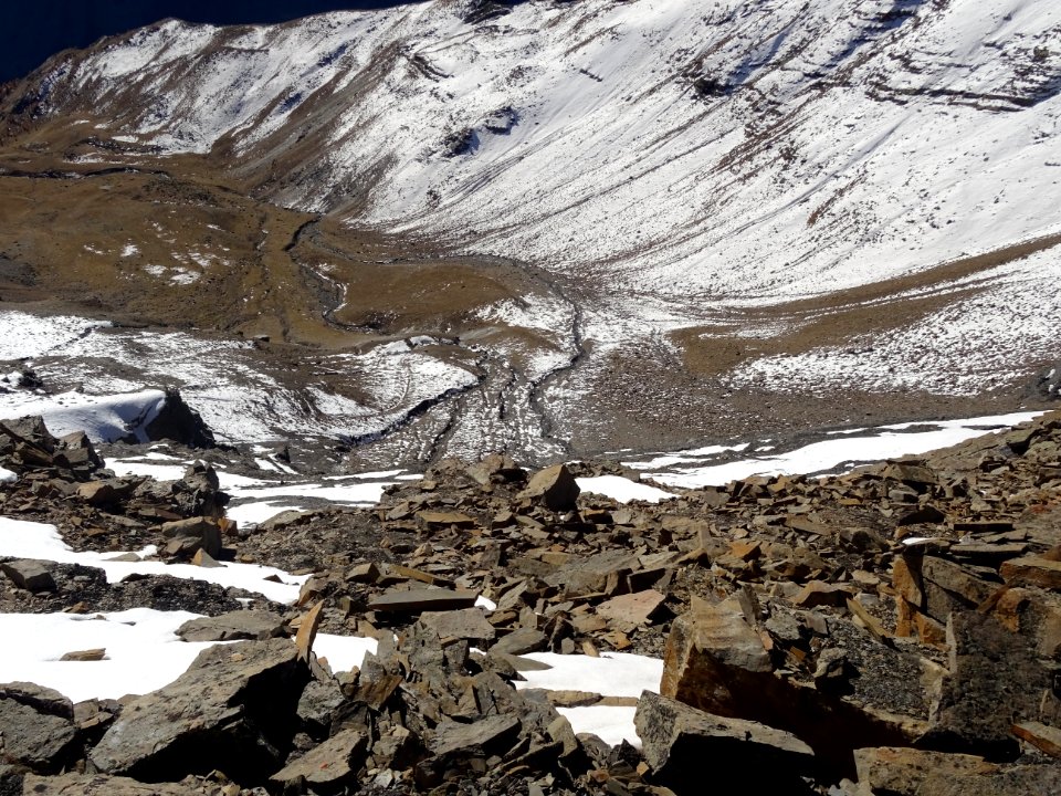 Vue plongeante vers le Vallon d'Odeyer 