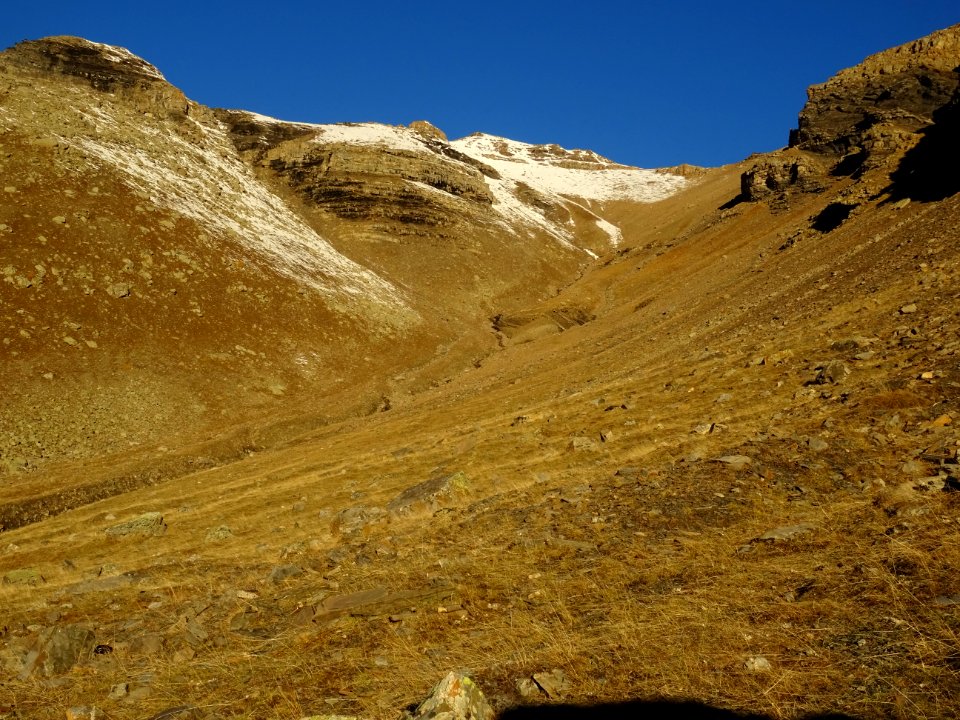 La grande combe à remonter en visant la petite bosse au bo… 