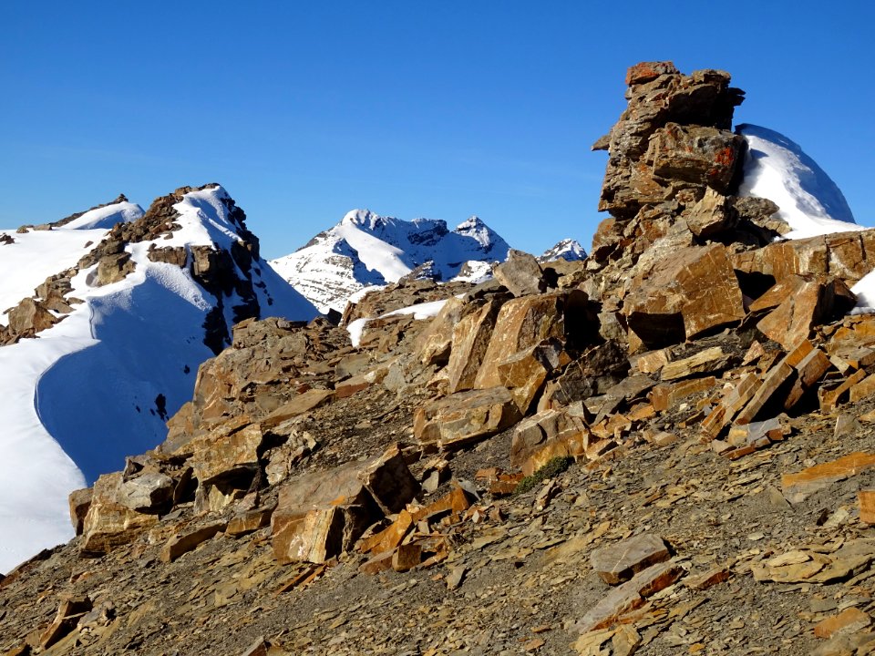 Petit cairn bien avant la Cime de l'Etoile 