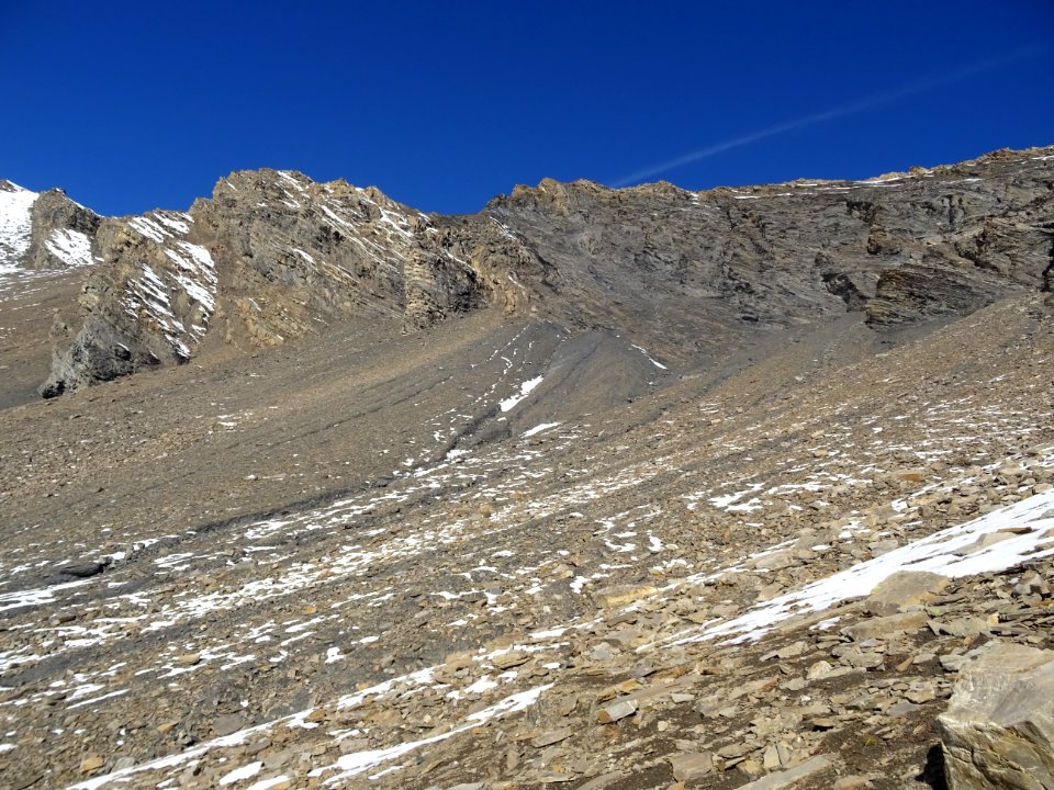 Dans la descente,en se retournant vers le haut, pour donne… 