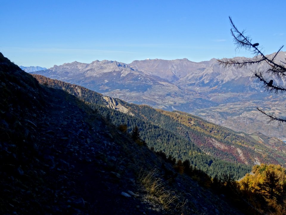 Le Chemin de ceinture à l'aplomb du Gros Ferrant 
