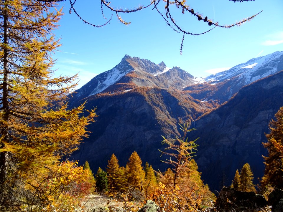 L' Aiguillas et le Col de Val Haute 