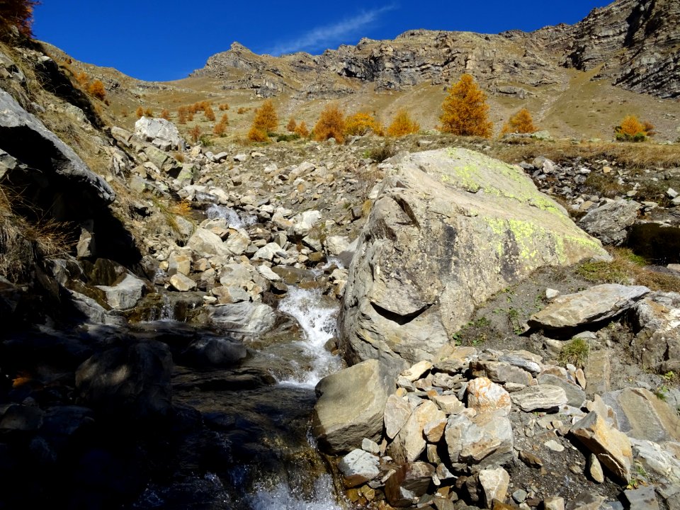 Le torrent d'Odeyer, en regardant vers le haut 
