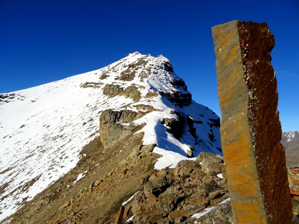 Sur l'arête en montant vers le point coté 2933m 