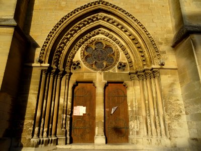 Porte du Roi Jean ( Jean II, dit Jean le Bon), façade méri… 