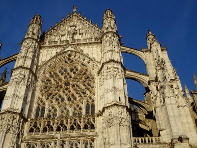 Façade sud de la cathédrale Saint-Pierre, Beauvais, Oise 