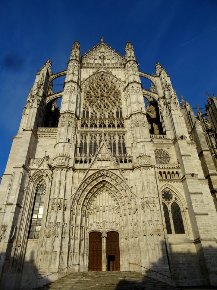 Façade sud de la cathédrale Saint-Pierre, Beauvais, Oise 