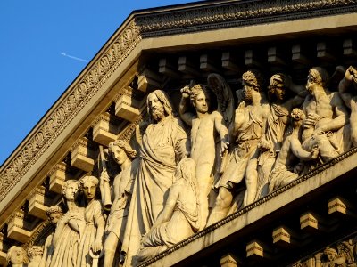 Fronton de l'église de la Madeleine, place de la Madeleine… 