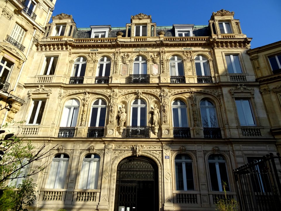 Hôtel de la marquise de Païva orné d'angelots, de lions, d… 