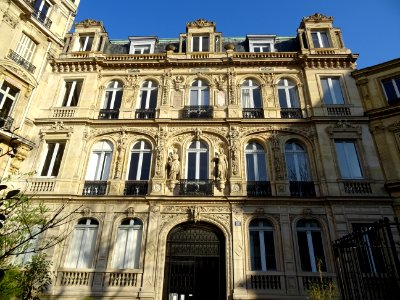 Hôtel de la marquise de Païva orné d'angelots, de lions, d… 