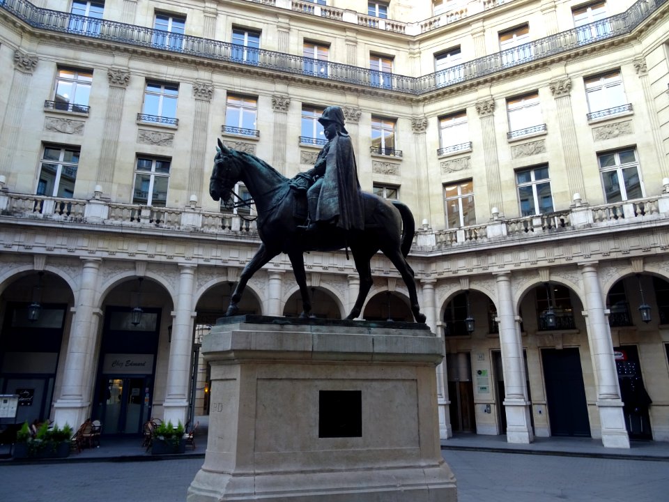 Statue équestre du roi Edouard VII, place Edouard VII, 9èm… 