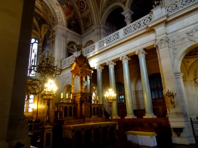 Nef de l'église de la Sainte-Trinité, place d'Estienne-d'O… 