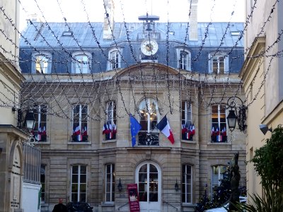 Façade la Mairie du 9ème arrondissement de Paris, 6 rue Dr… 