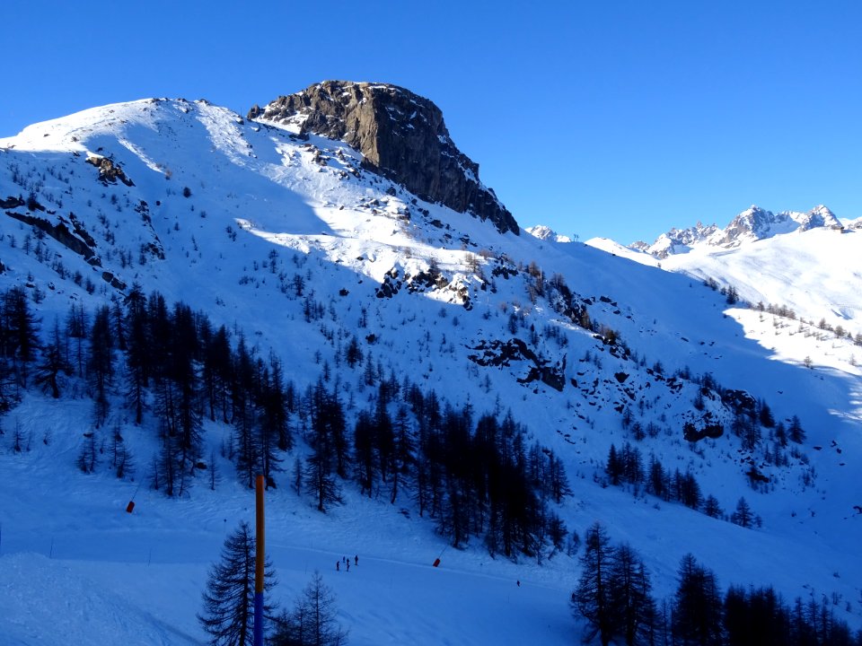 Piste bleue Les Myrtilles, sous la Crête du Rocher Blanc… 