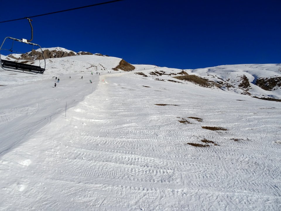 Piste rouge Les clausas depuis le télésiège du Rocher Bl… 
