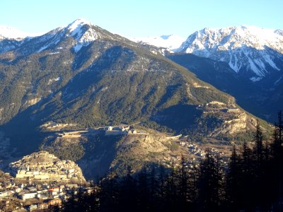 Descente via le télécabine du Prorel sur Briançon et sa ca… 