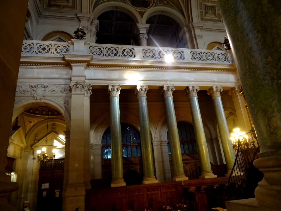 Nef de l'église de la Sainte-Trinité, place d'Estienne-d'O… 