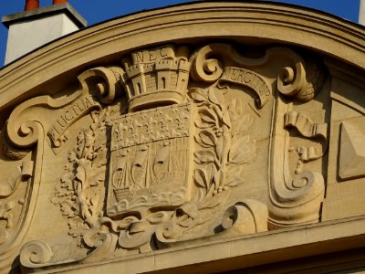 Blason de la ville de Paris Fluctuat Nec Mergitur, au fr… 