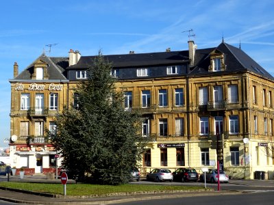 Hôtel, bar, restaurant Au Bon Coin, devant la gare, Seda… 