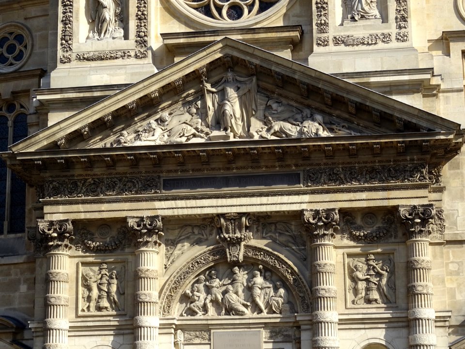 Détails du fronton, église Saint-Étienne-du-Mont de Paris,… 