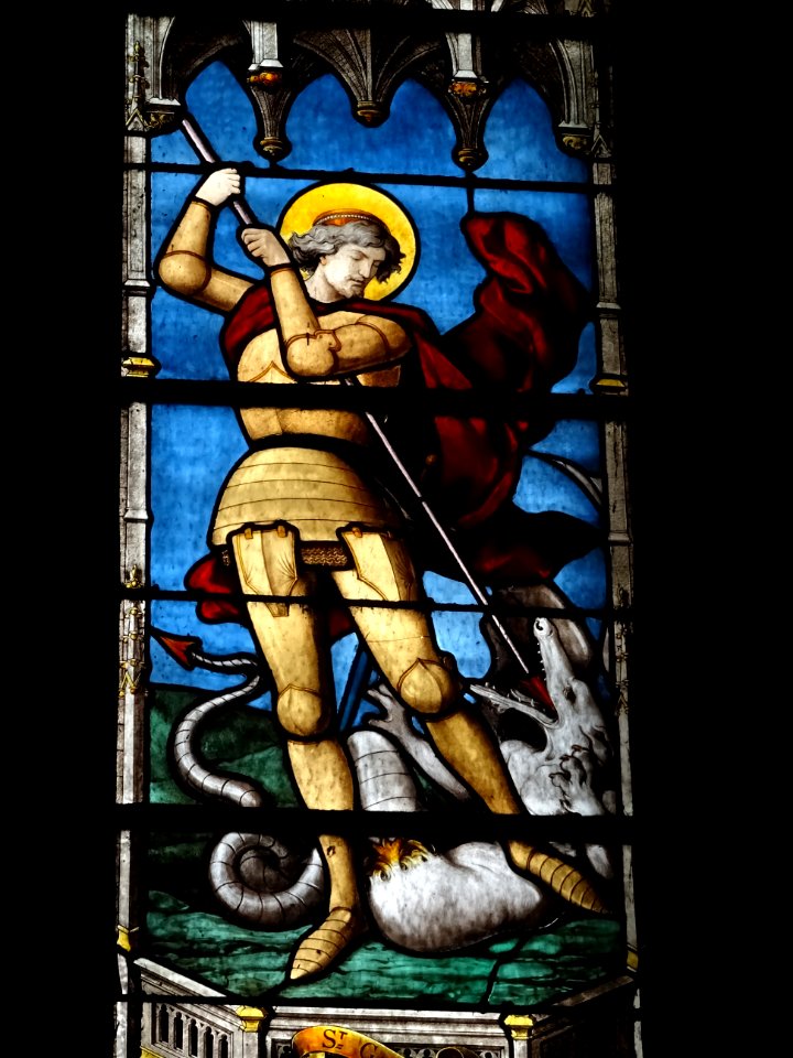 Vitrail de Saint Georges terrassant un dragon, église Sain… 