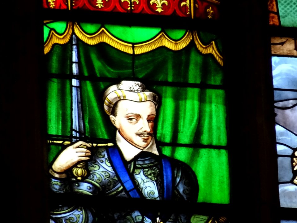 Vitrail peint, basilique Notre-Dame de Cléry-Saint-André, … 